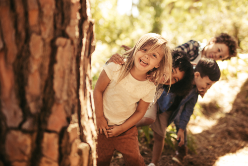 Bush kinder: The benefits of learning outdoors for children